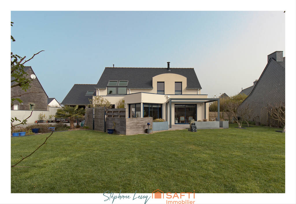 Maison à vendre - 8 pièces - 188 m² à ERDEVEN